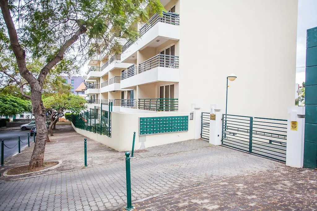 Apartamento Caires Funchal  Apartment Funchal (Madeira)